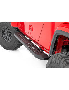 ROUGH COUNTRY RPT2 RUNNING BOARDS | Jeep Gladiator JT