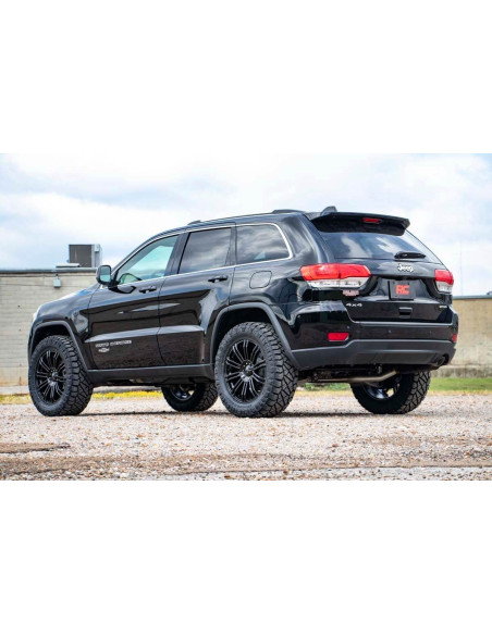 ROUGH COUNTRY 2.5" Leveling Lift Kit | Jeep Grand Cherokee WK2