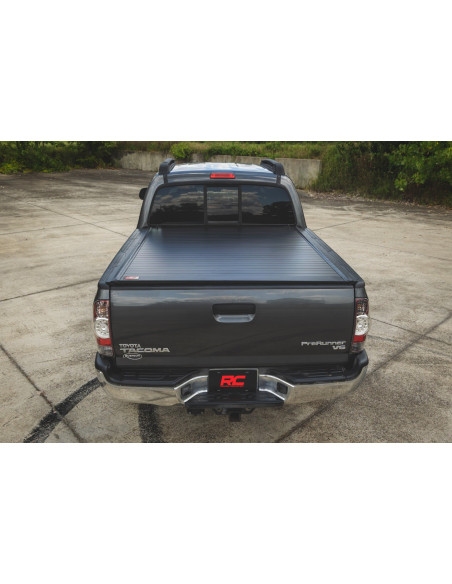 ROUGH COUNTRY Hard Roll Up Bed Cover 5' | Toyota Tacoma