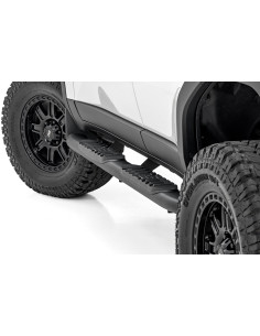 ROUGH COUNTRY Oval Nerf Steps Black | Toyota Land Cruiser