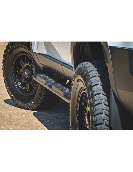 ROUGH COUNTRY Oval Nerf Steps Black | Toyota Land Cruiser