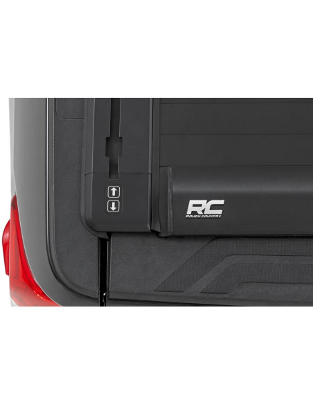 ROUGH COUNTRY Powered Retractable Bed Cover 5'7" | Toyota Tundra