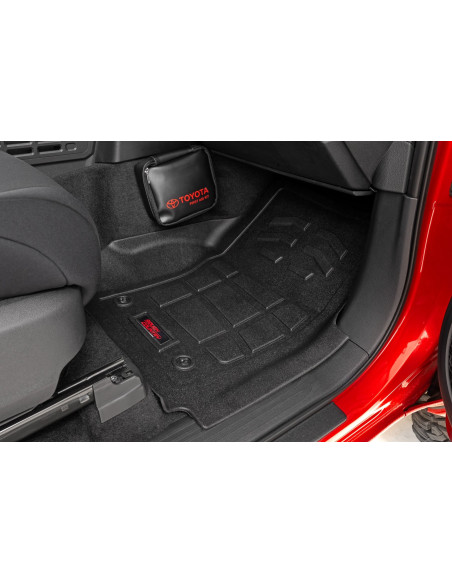 ROUGH COUNTRY Alfombrillas Sure-Fit Delanteras y Traseras TRD PRO | Toyota Tacoma Cabina Doble