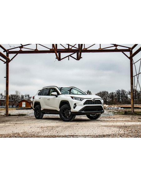 ROUGH COUNTRY 2.5" Leveling Lift Kit N3 Struts | Toyota RAV4