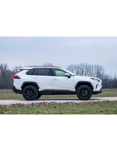 ROUGH COUNTRY 2.5" Leveling Lift Kit N3 Struts...