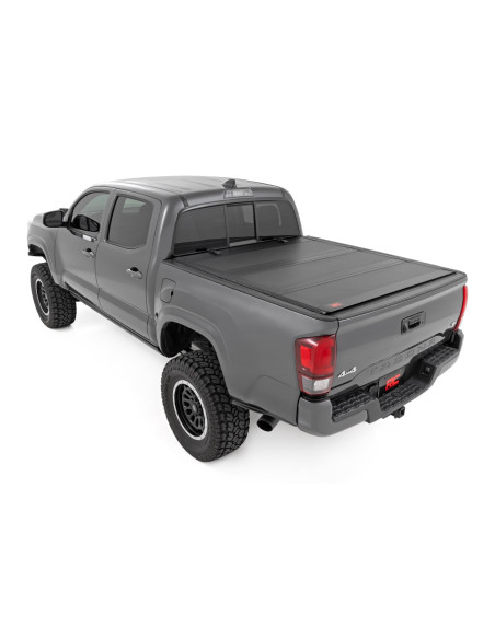 ROUGH COUNTRY LONA CAJA Rigida Tri-Fold Flip Up 6' | Toyota Tacoma