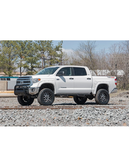 ROUGH COUNTRY 6" LIFT KIT M1 Struts/M1 | Toyota Tundra