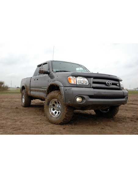 ROUGH COUNTRY 2.5" LIFT KIT M1 Struts/M1 | Toyota Tundra