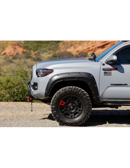 ROUGH COUNTRY ALETINES Defender 040 Super White | Toyota Tacoma