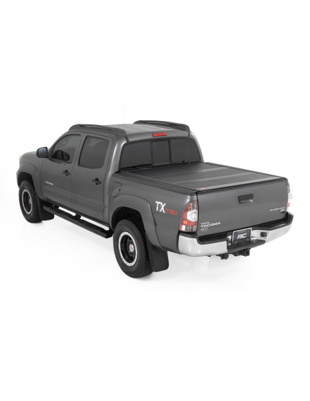 ROUGH COUNTRY LONA CAJA Rigida Low Profile 5' | Toyota Tacoma