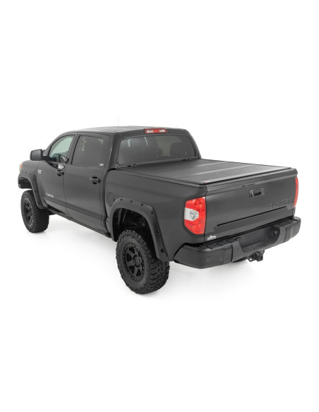 ROUGH COUNTRY Hard Low Profile Bed Cover 5'7" | Toyota Tundra