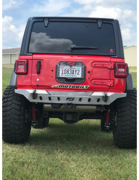 DEFENSA TRASERA CRUSHER CON RECORTE PARA RUEDA DE REPUESTO PARA JEEP JL