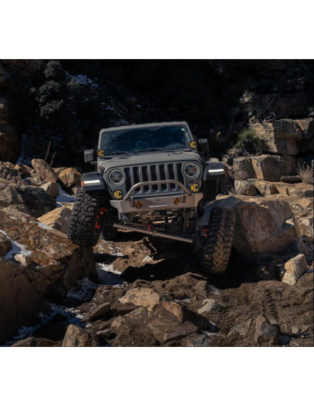 PARAGOLPES DELANTERO CRUSHER HD CON BULL BAR TUBULAR PARA JEEP JL/JT GLADIATOR