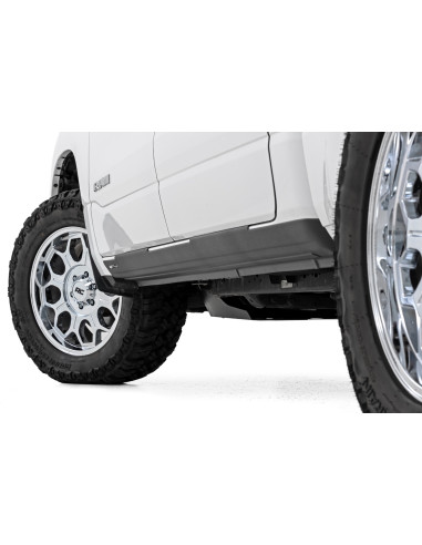 ROUGH COUNTRY Protector de Rocker Sill | Ram 1500 4x2/4x4 (2019-2026)