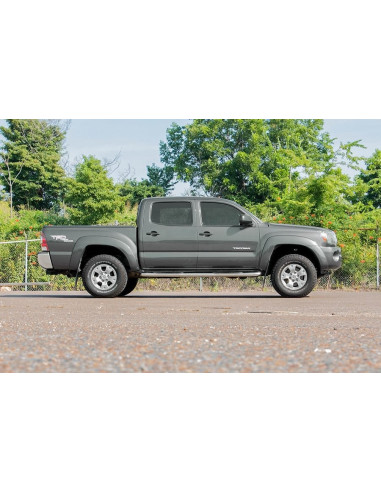 ROUGH COUNTRY 2 INCH LEVELING KIT | ALUMINUM | RED | TOYOTA TACOMA 2WD/4WD (05-22)
