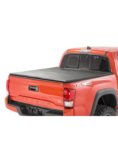 ROUGH COUNTRY BED COVER | TRI FOLD | SOFT | 5' BED | DBL CAB | TOYOTA TACOMA (16-22)
