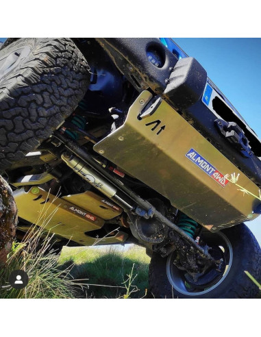 ALMONT4WD Protección cárter del motor diésel...